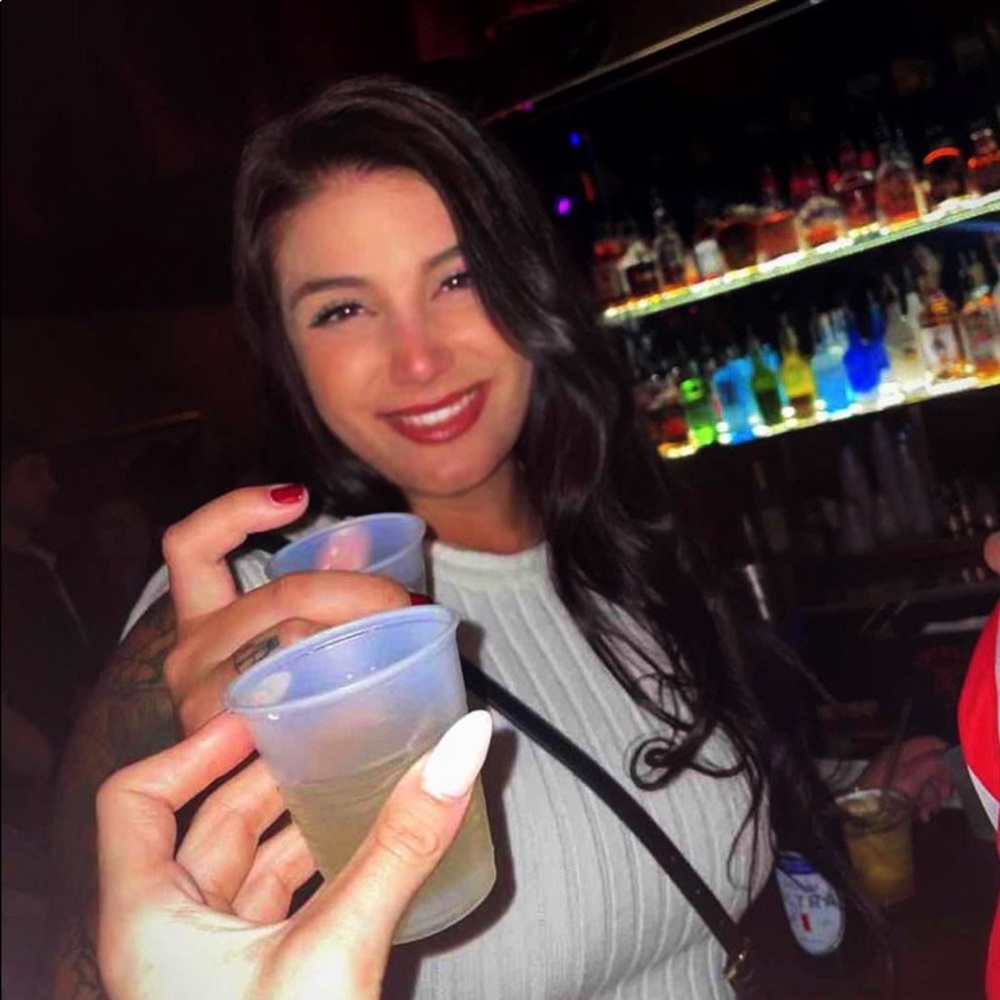 Meet your Posher, Amanda